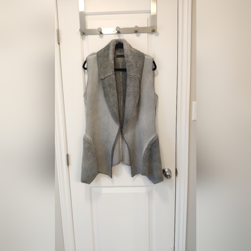 Stylish Gray Shearling Vest